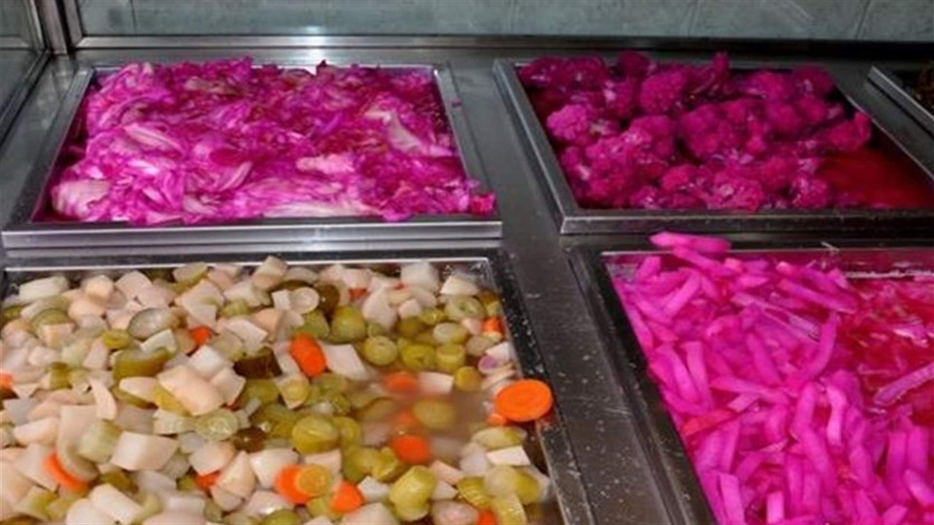 بعد سحب عينات من كبيس اللفت... وزارة الاقتصاد: لاتخاذ كافة الاجراءات القانونية بوجه كل من استعمل المادة المسرطنة
