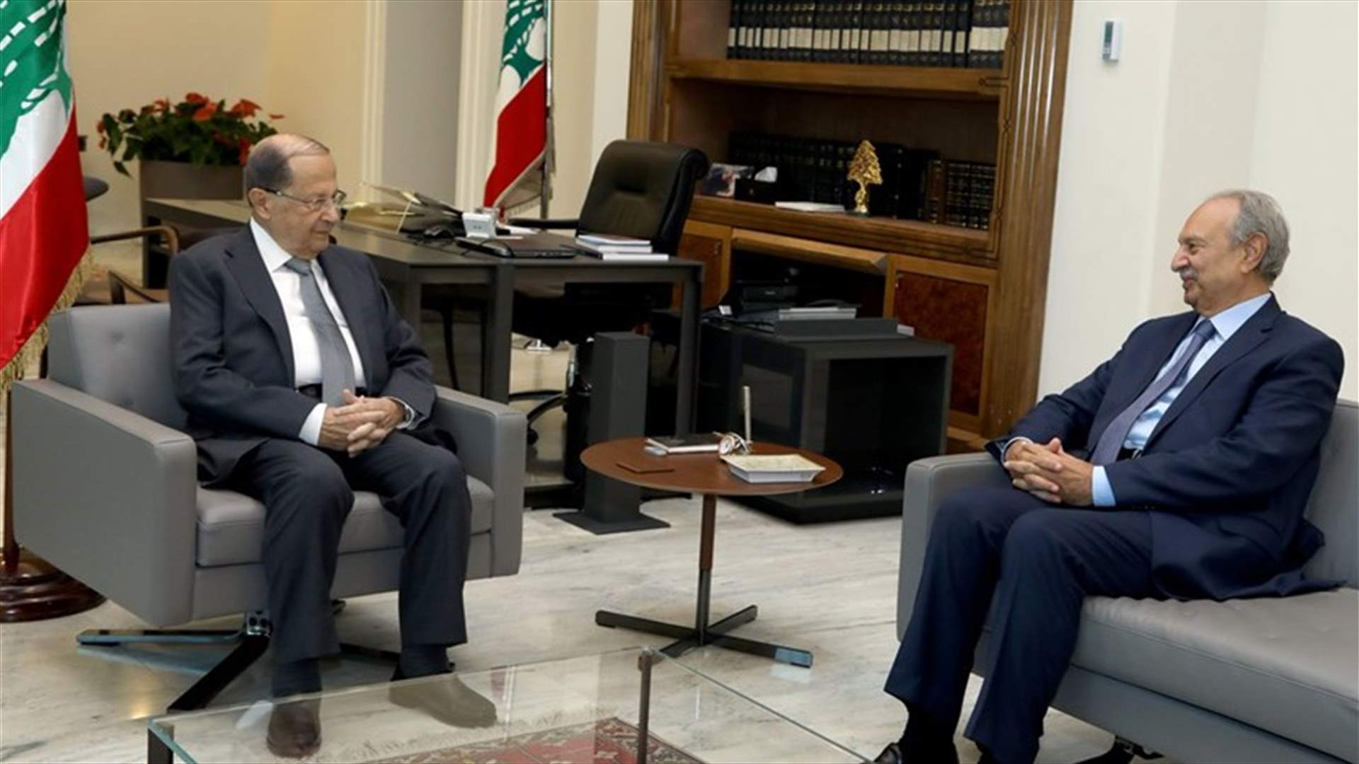 التطورات السياسية ومسار تشكيل الحكومة بين عون والصفدي