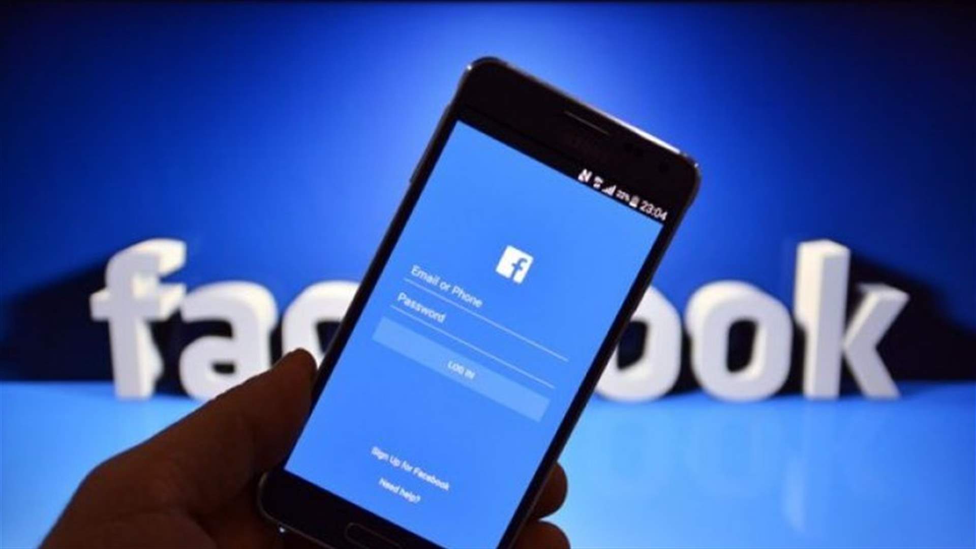 ابتز فتيات وهددهن منتحلا صفات عدة بينها موظف في سفارة ...