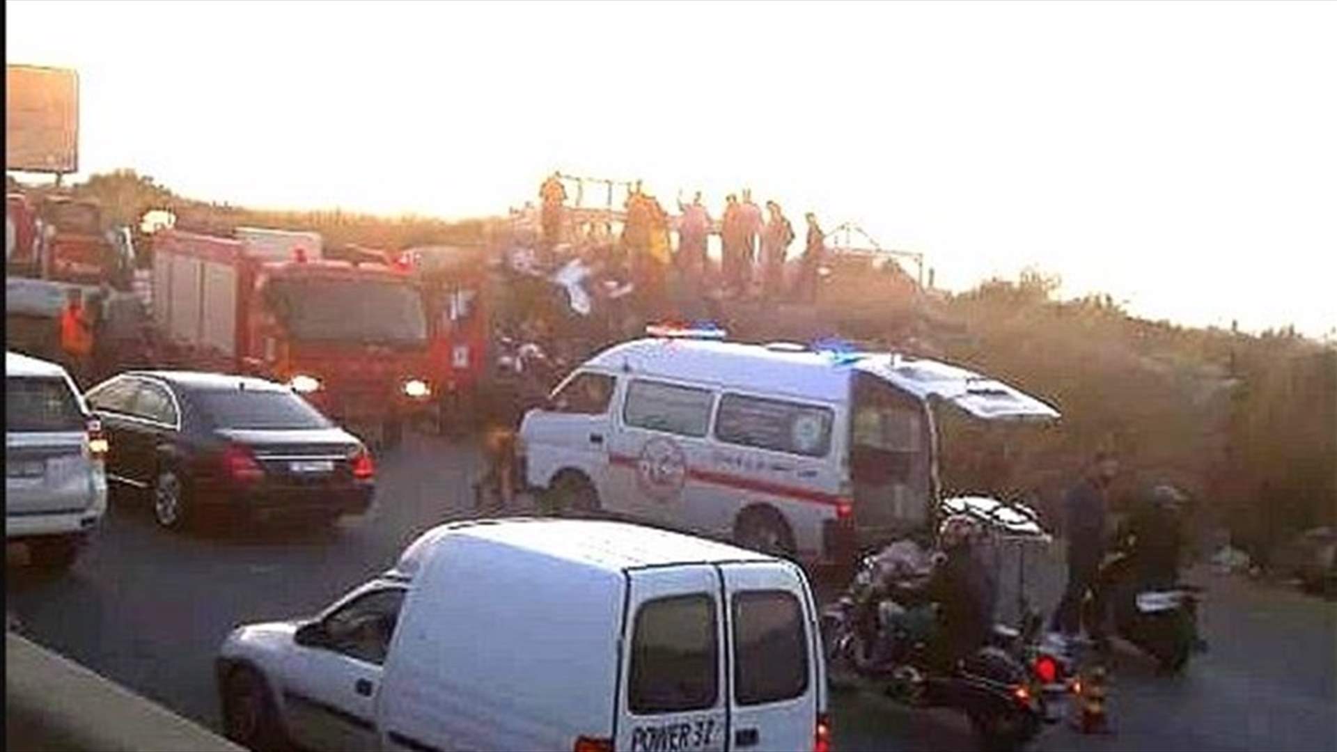 إصابات بحادث سير على أوتوستراد القلمون