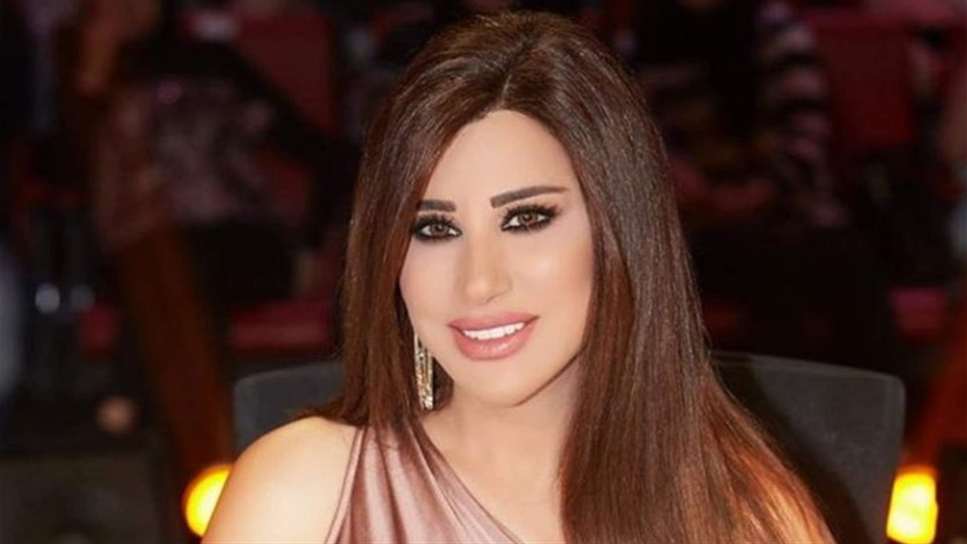 هل تأثر صوت نجوى كرم بعد عملية تجميل أنفها؟ مفاجأة غير متوقعة في استديو التسجيل! (فيديو)