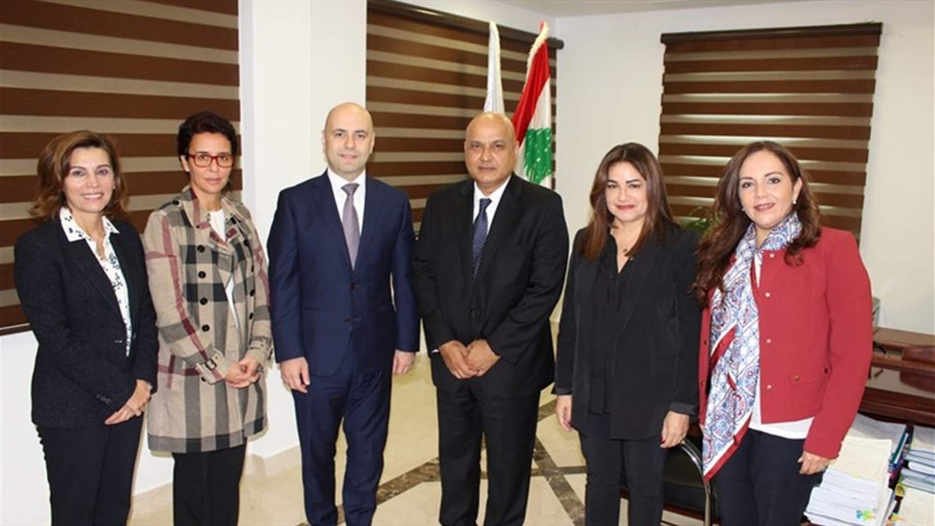 حاصباني تسلم رسميًا من البنك الدولي أوراق اتفاقية التمويل