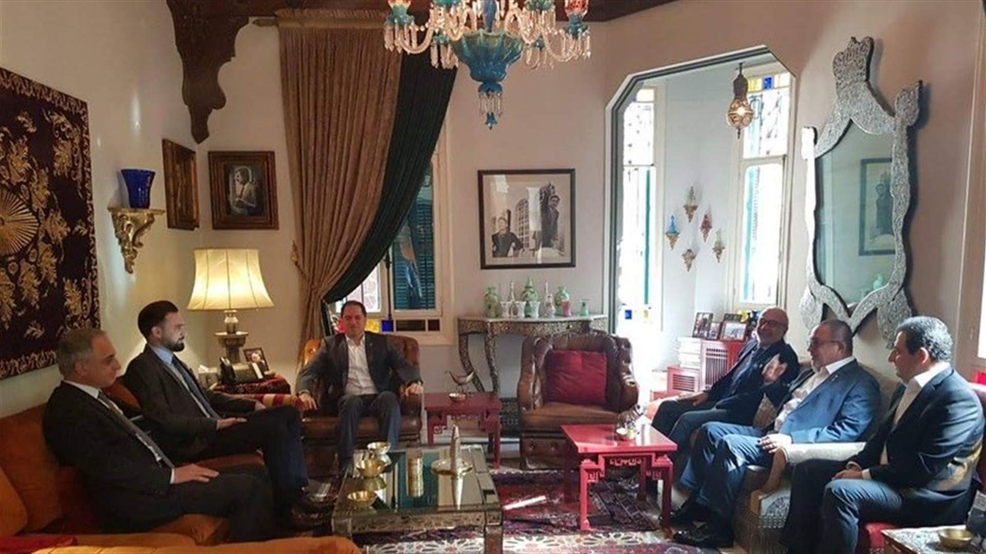 Meeting between Taymour Jumblatt and Sami Gemayel in Clemenceau