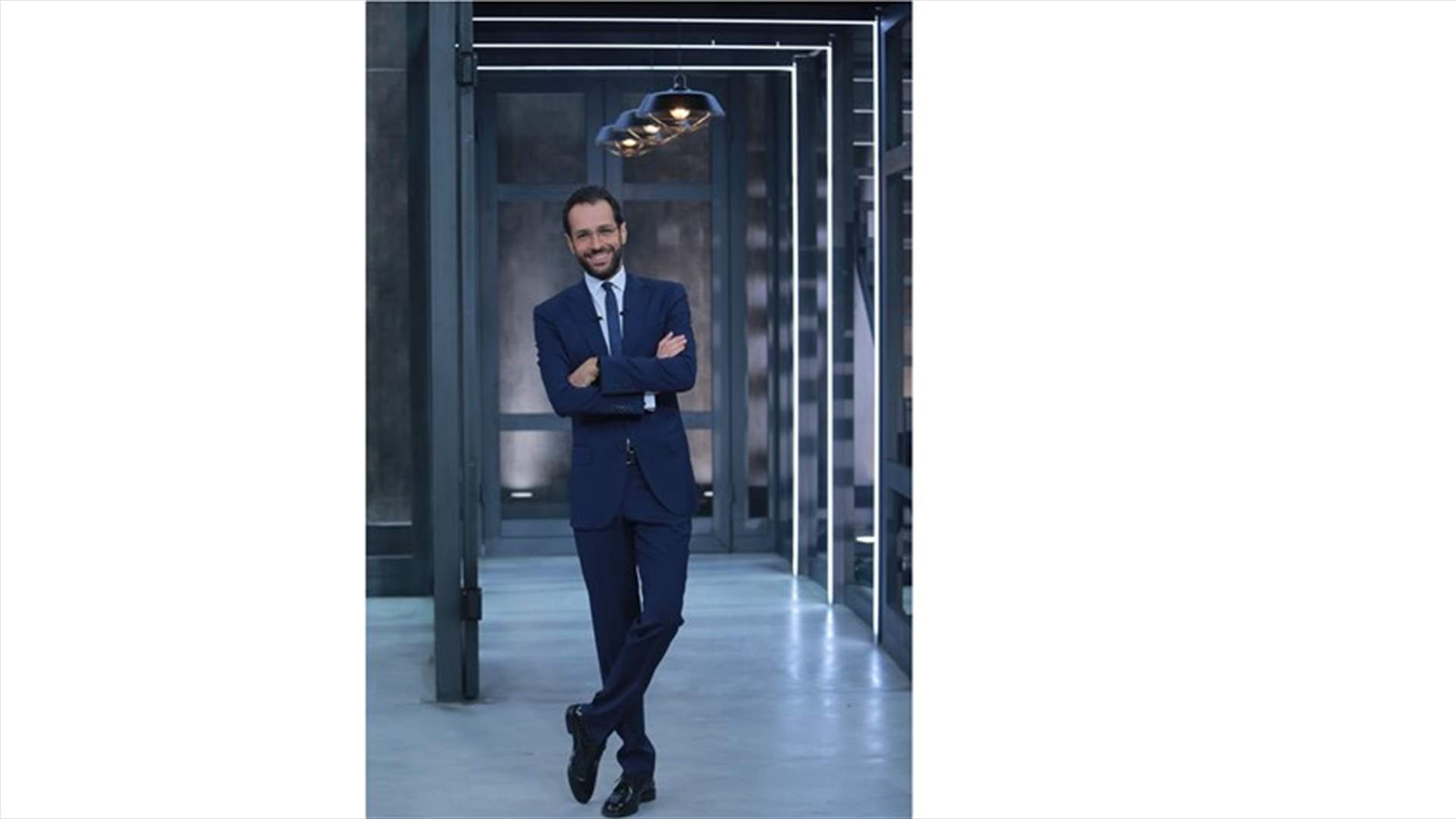 استديو أحمر بالخط العريض بحلّةٍ جديدة... شاهدوا الصور الخاصة