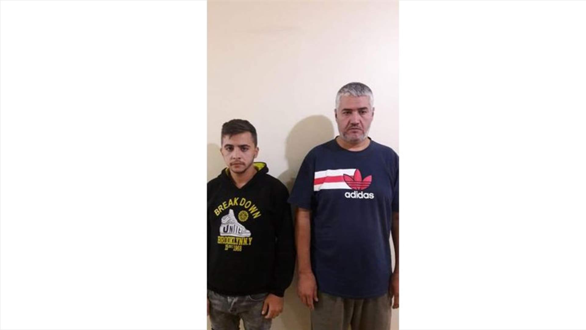 توقيف سارقي هواتف خلوية من محال تجارية... وقوى الامن تعمم صورتهما