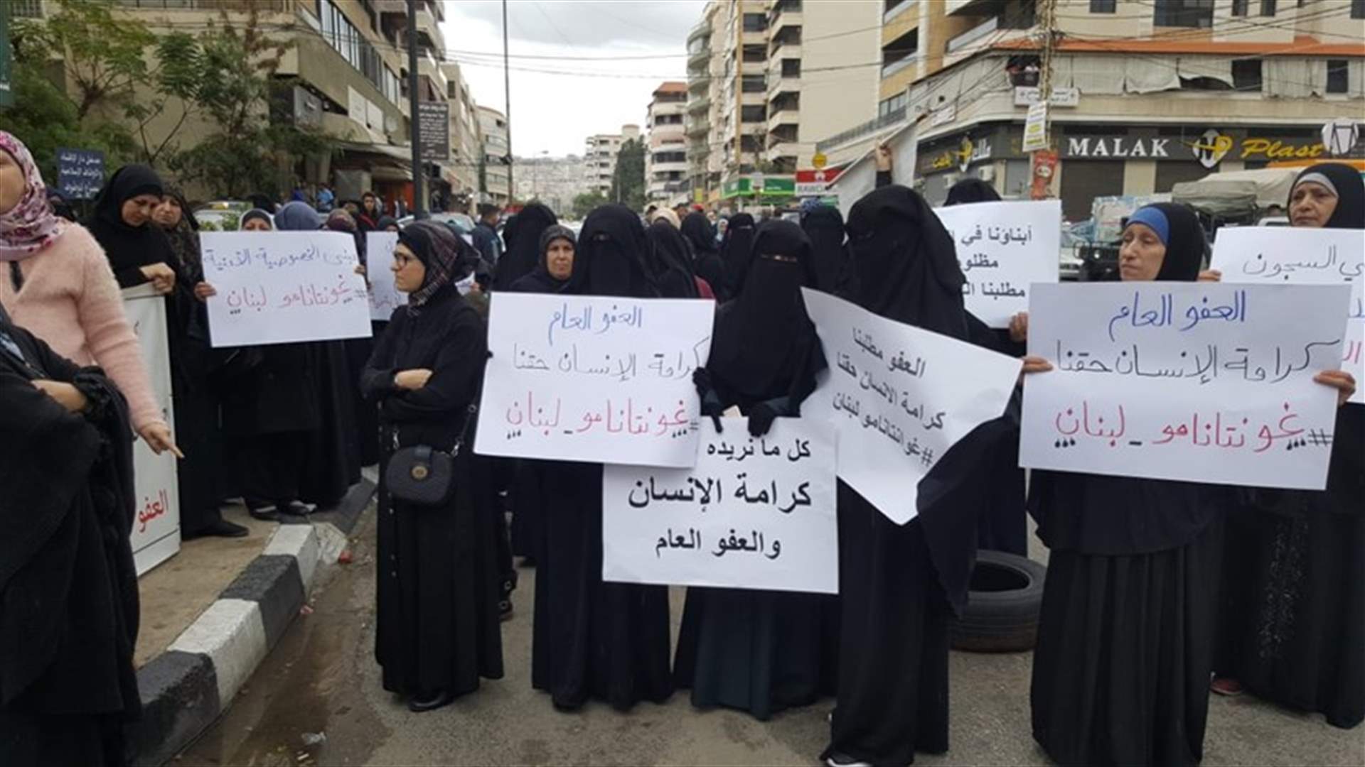 اهالي المعتقلين الاسلاميين: لتنفيذ العفو العام
