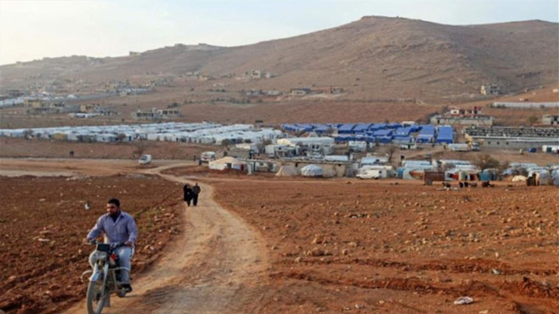 تفتيش مخيمات النازحين السوريين في عرسال... وعدد كبير من الموقوفين