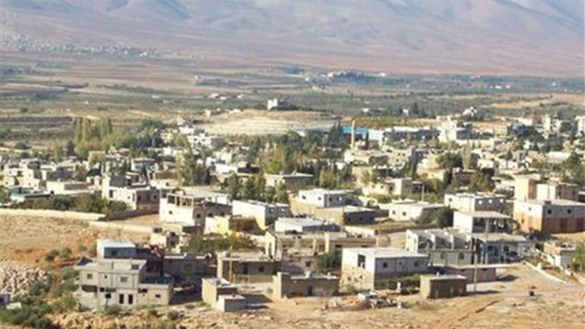 مداهمات للجيش واشتباكات مع مطلوبين