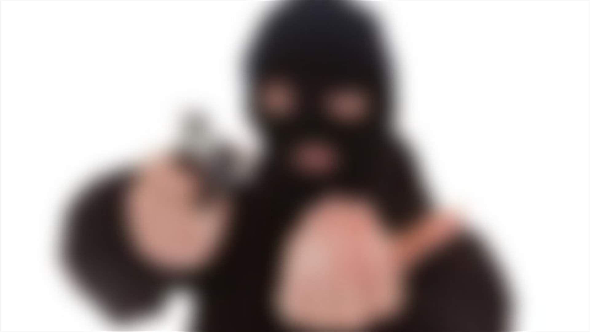 نجمة لبنانية تنجو من عملية سرقة في الجديدة تحت تهديد السلاح