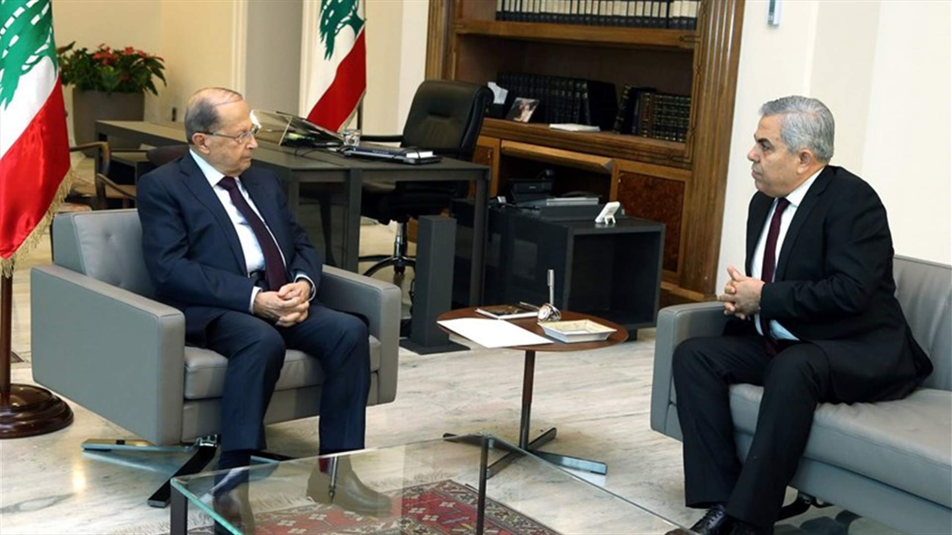 عون تسلم من ديب نسخة عن قانون المفقودين قسرا ووعد بمتابعة تنفيذه بعد تشكيل الحكومة