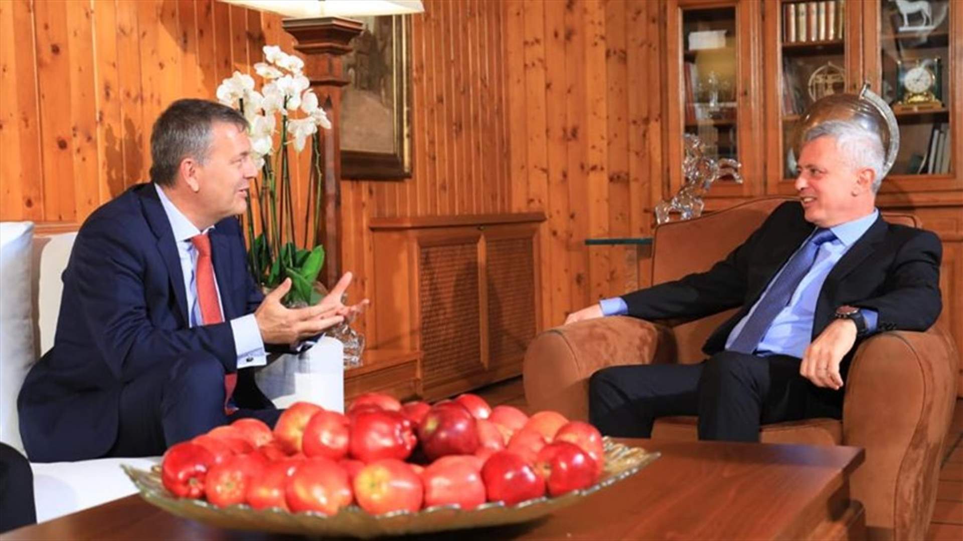 الشأن الحكومي وملف اللاجئين بين لازاريني وفرنجية