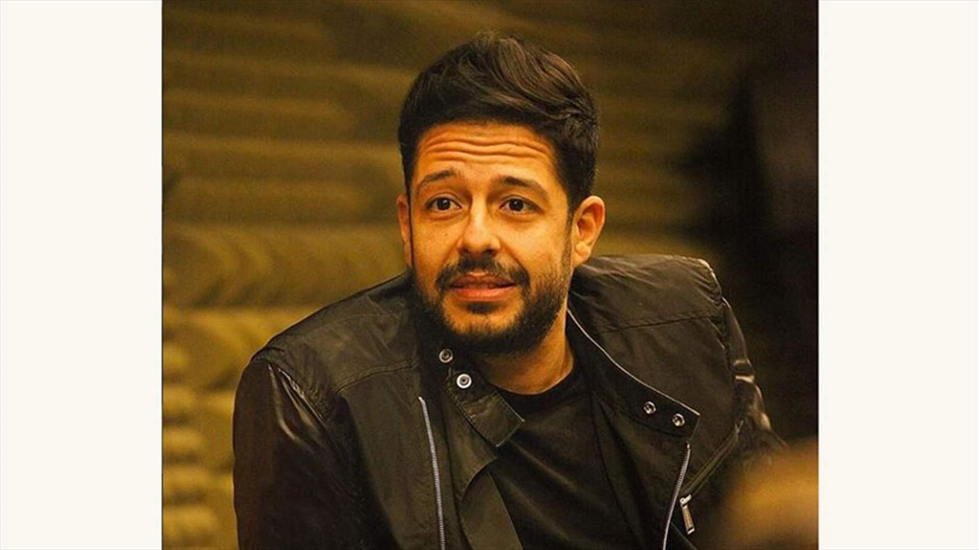 محمد حماقي يستعرض موهبته المميزة... ماذا فعل في إحدى حفلاته؟ (فيديو)