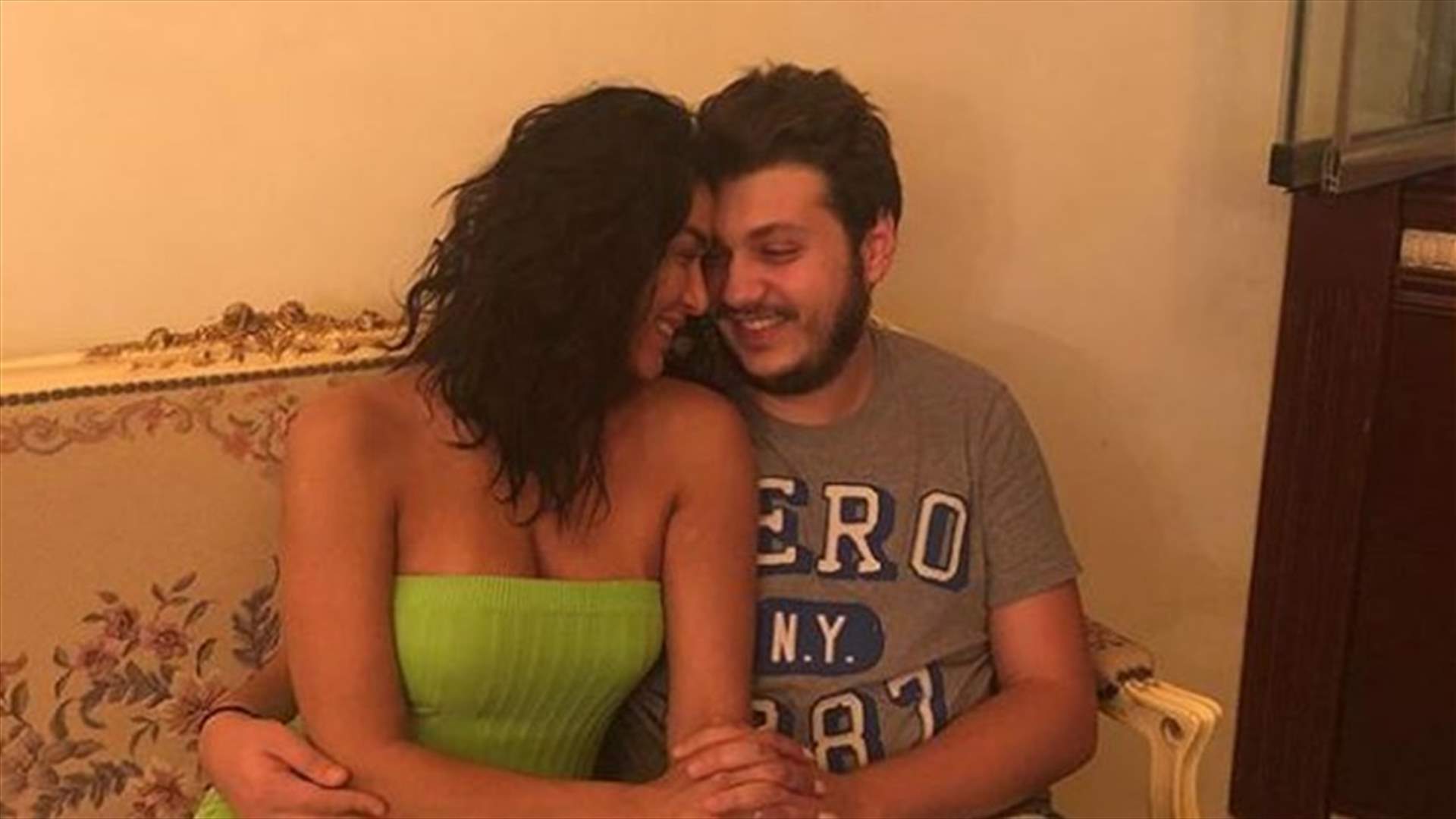 صورة ترصد إبن نادين الراسي يحمل سلاحاً في الشارع!