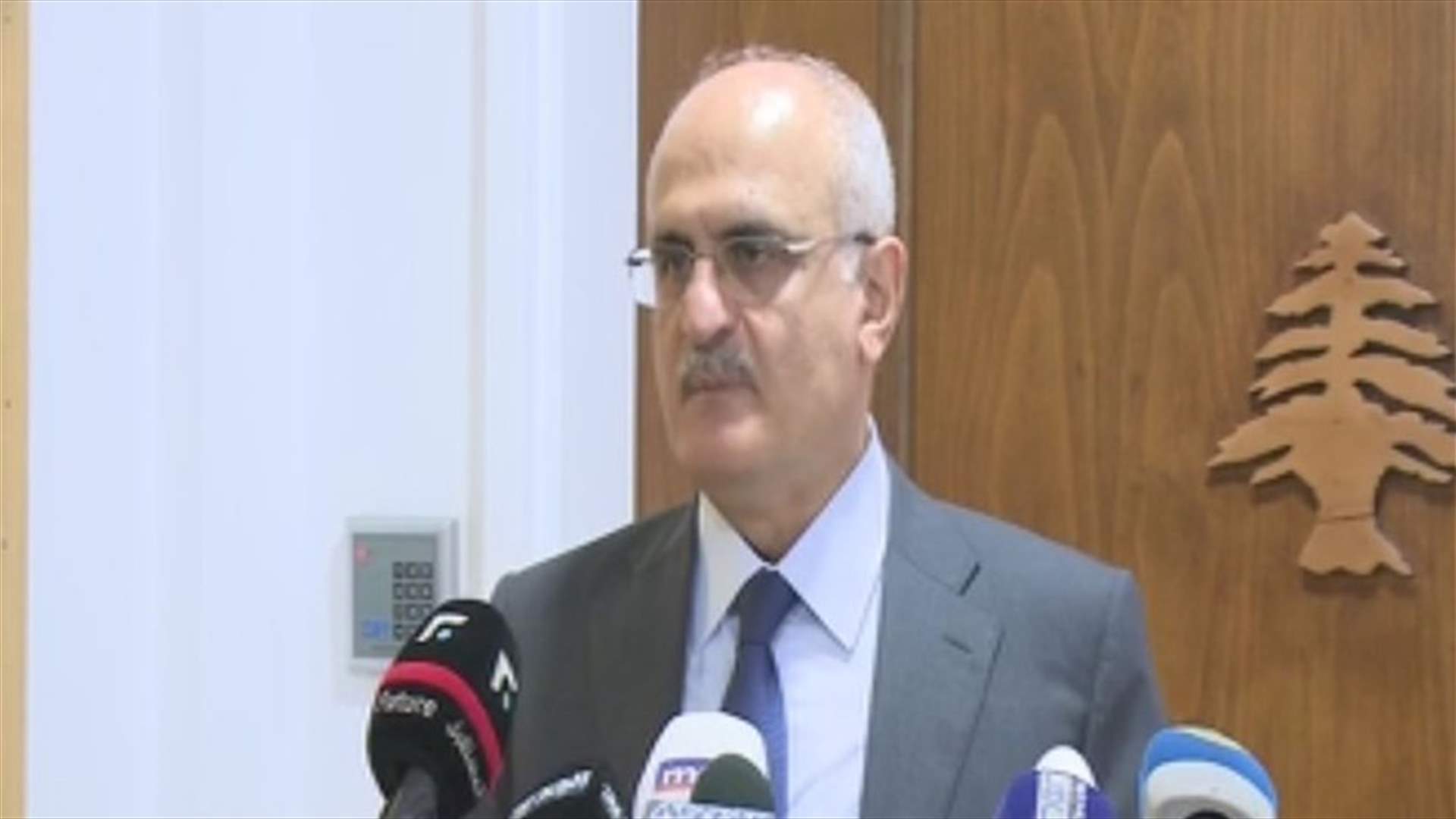 حسن خليل بعد لقاء سلامة: نؤكد الالتزام بانتظام دفع الرواتب والأجور