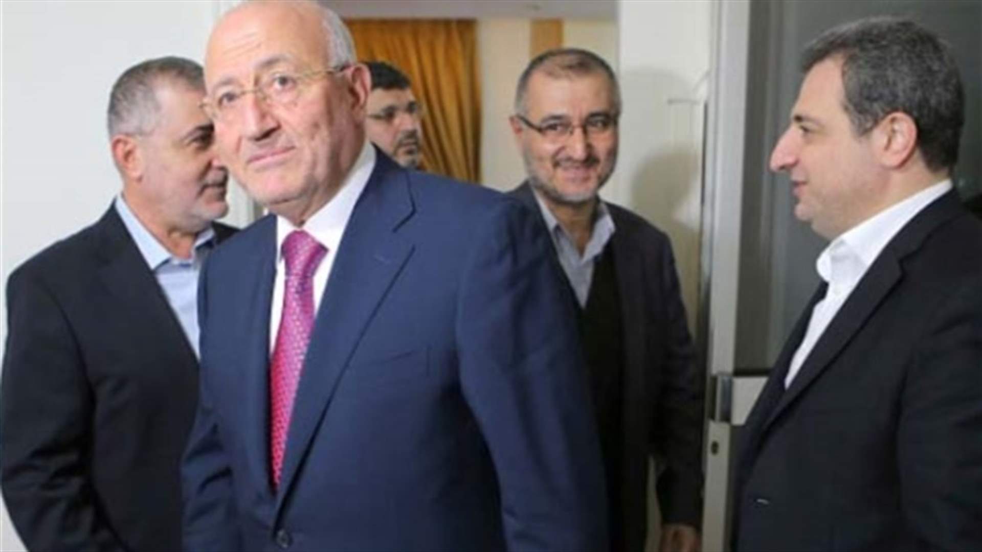 لقاء حزب الله-الاشتراكي: "لهجة قاسية" من الحزب... والتقدمي يؤكد عدم علم جنبلاط بالعملية الأمنية