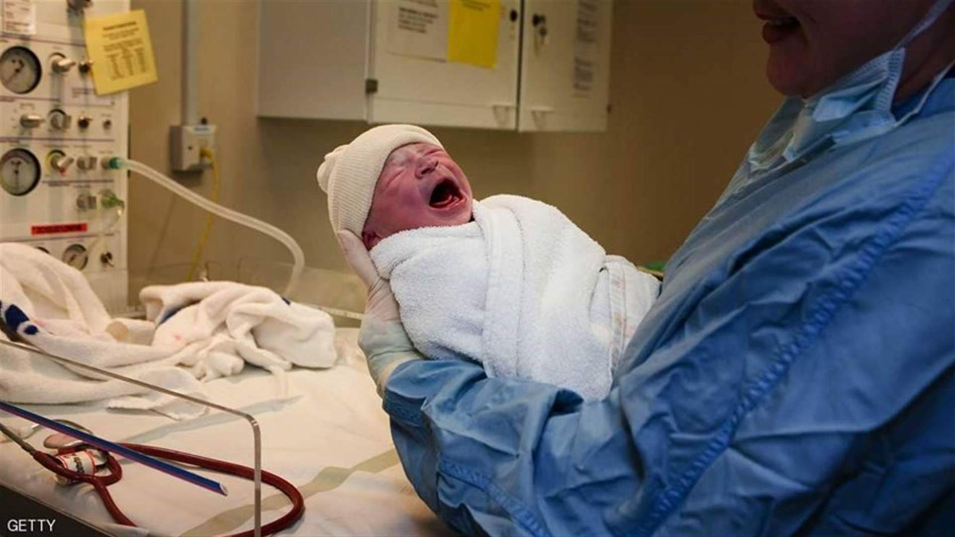 بعد فشل 10 حالات سابقة... ولادة طفل من رحم امرأة متوفية
