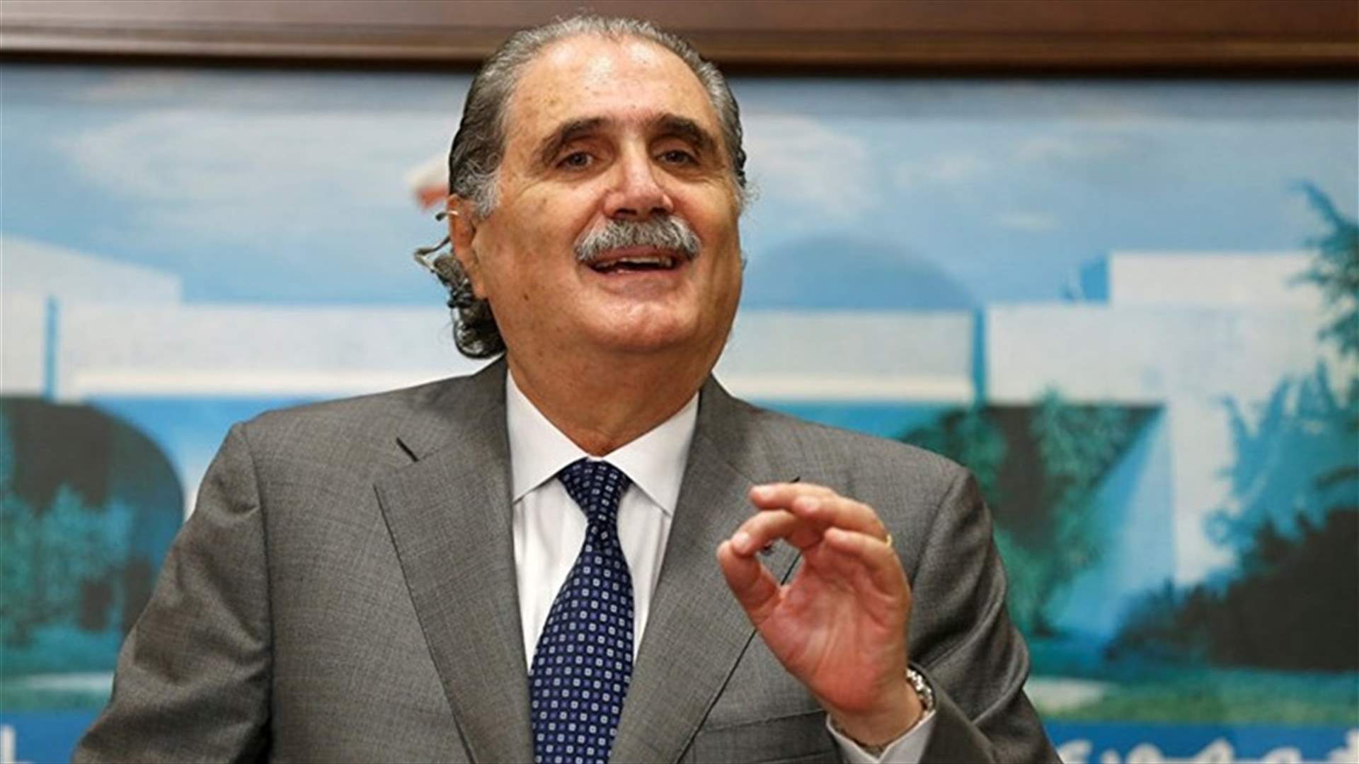 جريصاتي يرد على تمام سلام والسنيورة