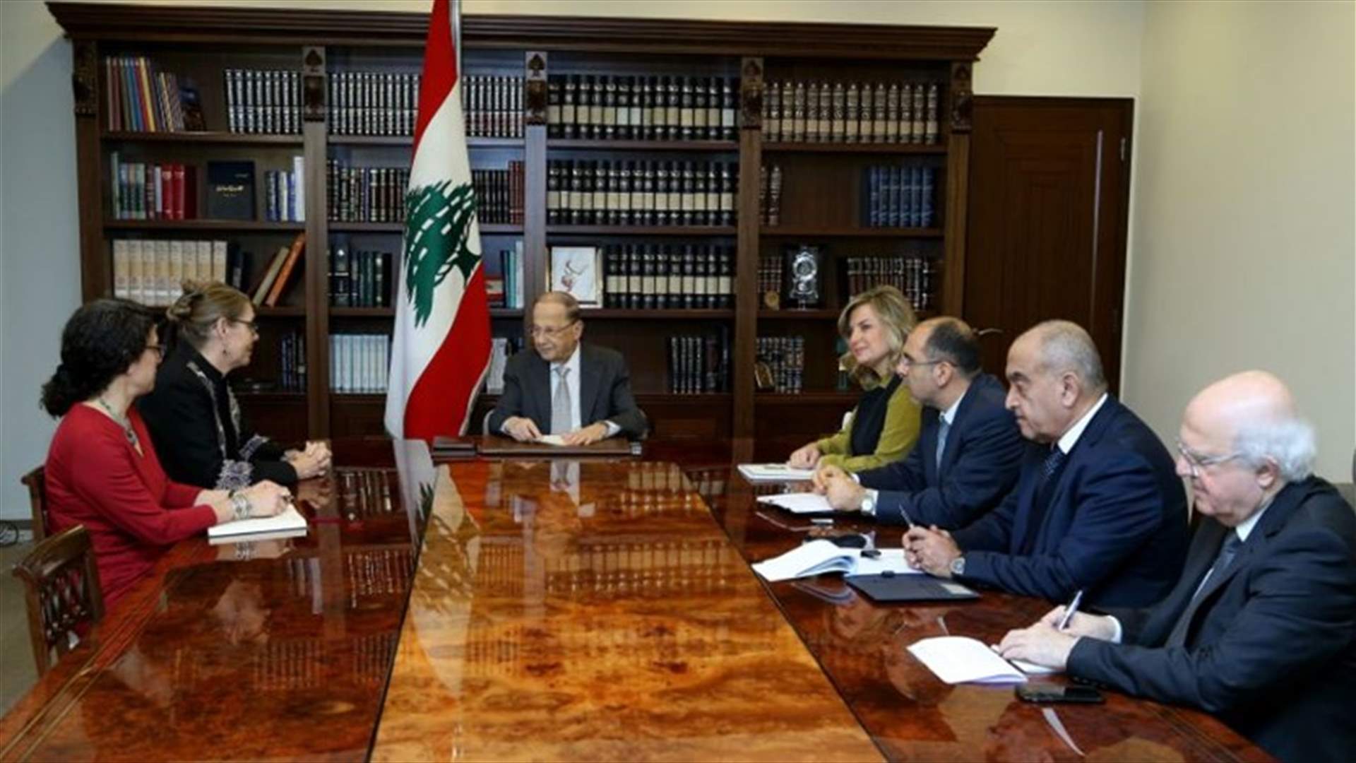 الوضع في الجنوب بين الرئيس عون وكارديل