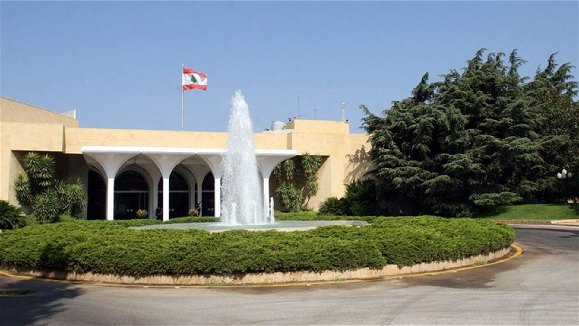 ما هو الحل الذي تفكر فيه بعبدا في الملف الحكومي؟