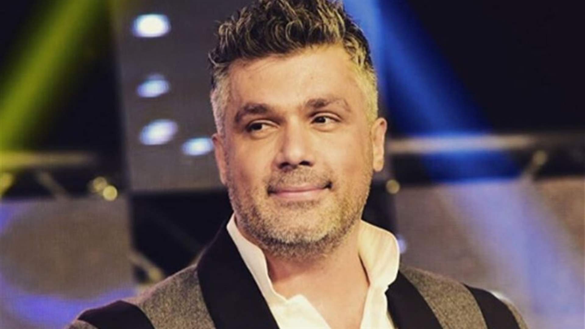 فارس كرم يغنّي لهذه الفنانة أغنية "بحبّ بغرامك" ويقبّلها (فيديو)
