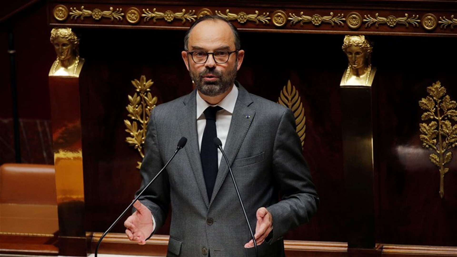 رئيس وزراء فرنسا: اتوقع عجزا بالميزانية يتجاوز الحد المقبول بالاتحاد الأوروبي