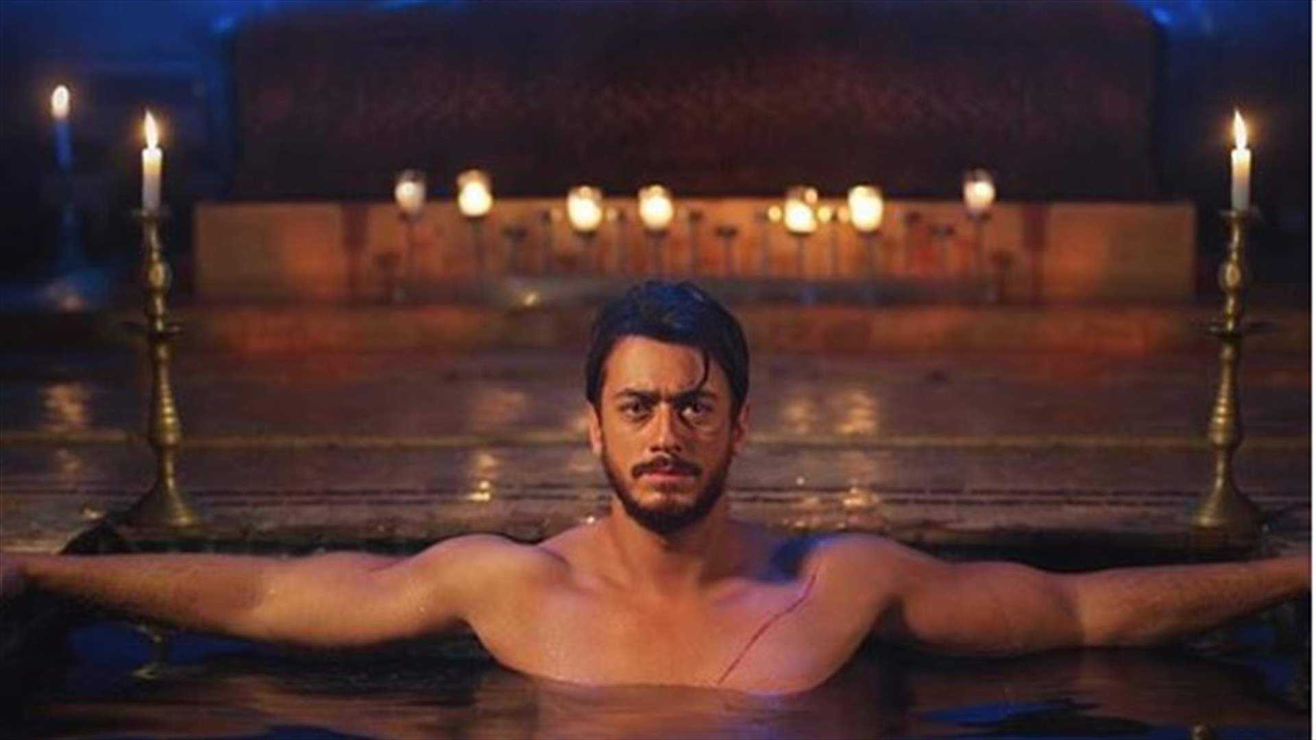 بعد خروجه من السجن ... سعد لمجرد يطلّ بلوك غريب (صور)