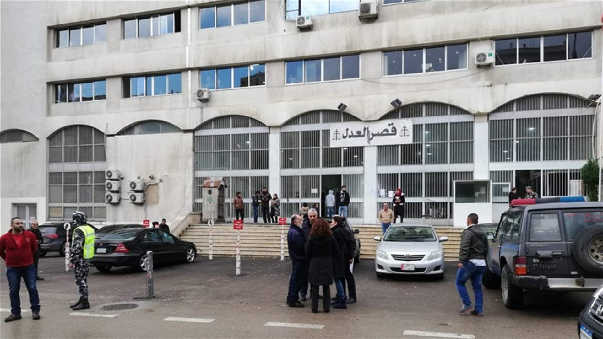 اجبار المعامل المدعى عليها من مصلحة الليطاني على دفع غرامة عن كل سنوات المخالفة