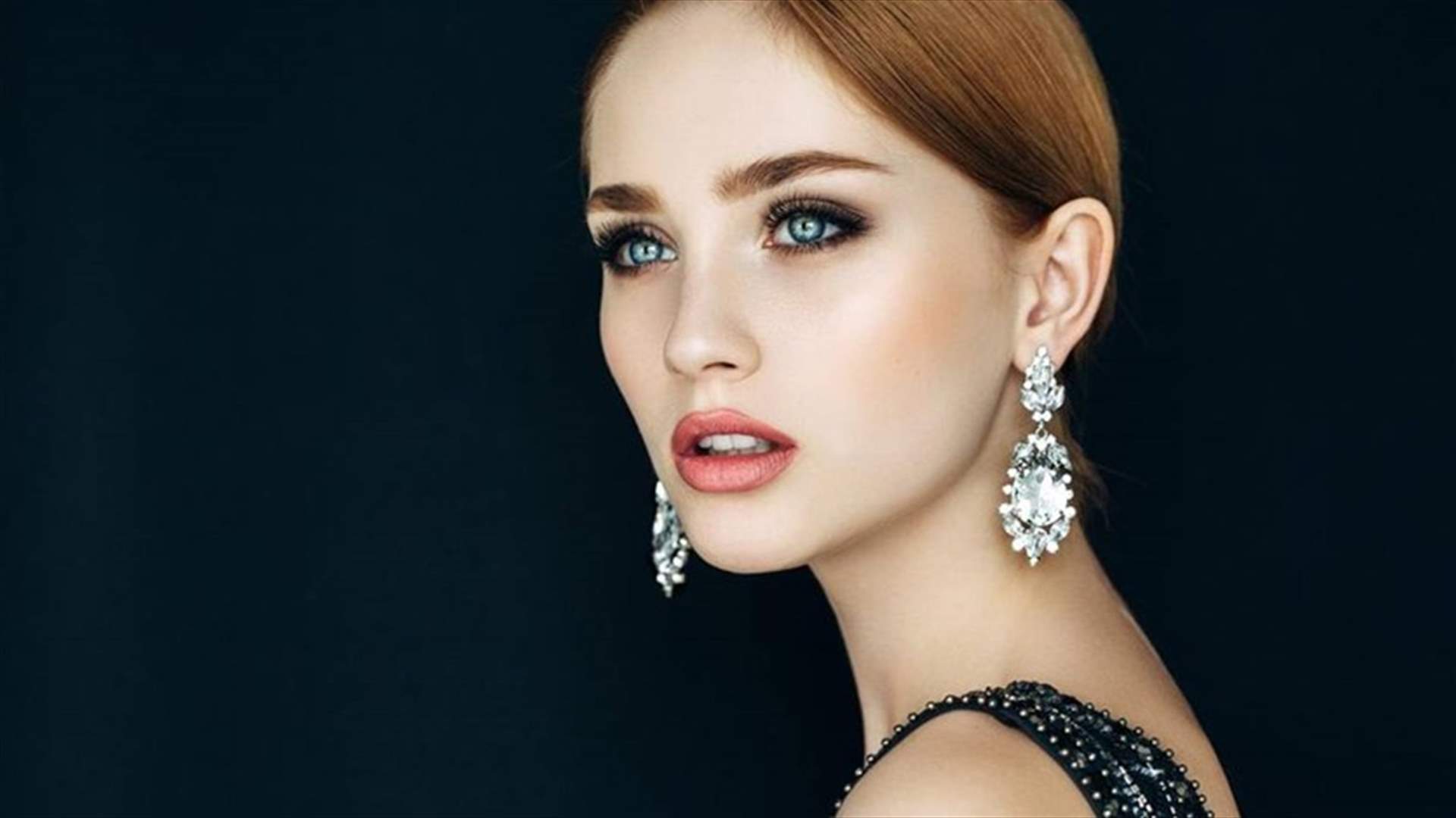 أكسسوارات عليك اعتمادها في سهرات الأعياد هذا الموسم