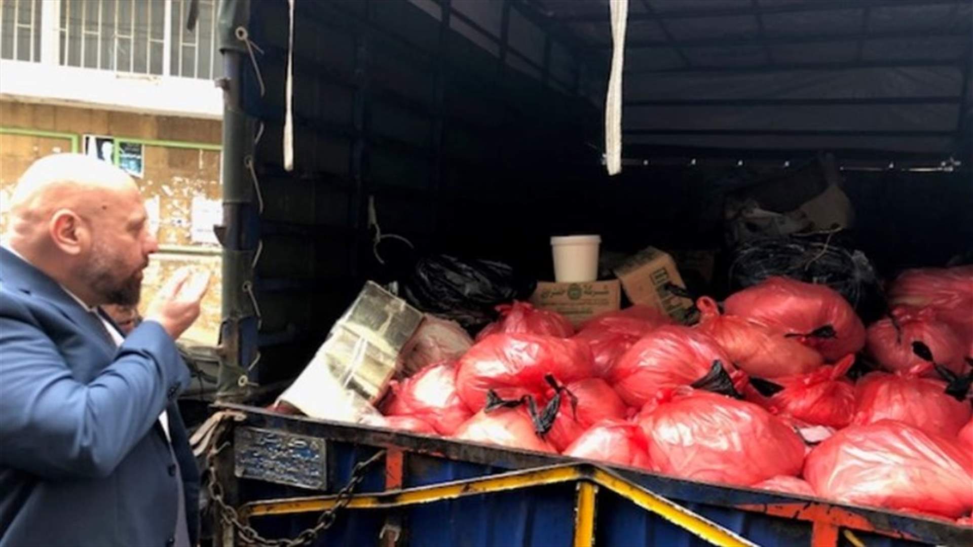 مصادرة شاحنة تحتوي لحوماً فاسدة آتية من سوريا (صورة)
