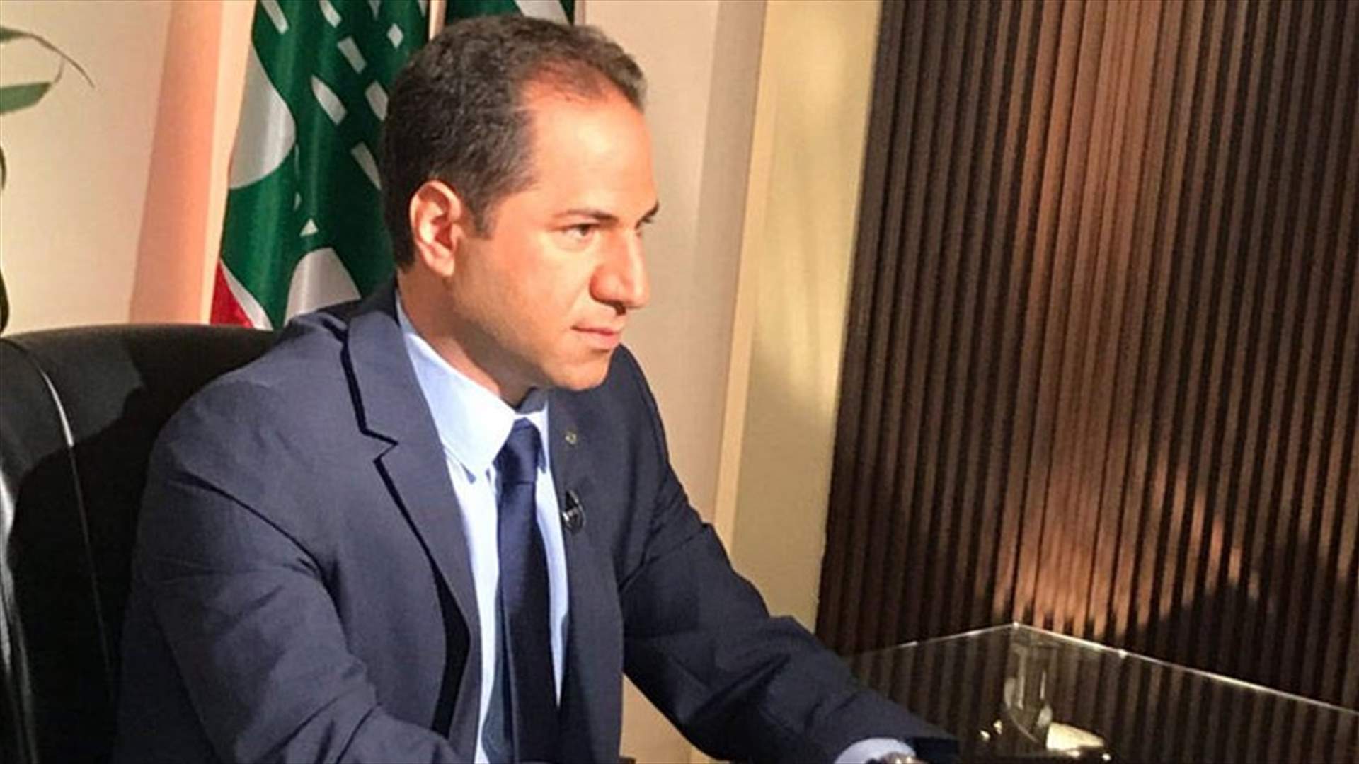 "الأخبار"- هل يعود سامي الجميّل إلى الفيدرالية؟