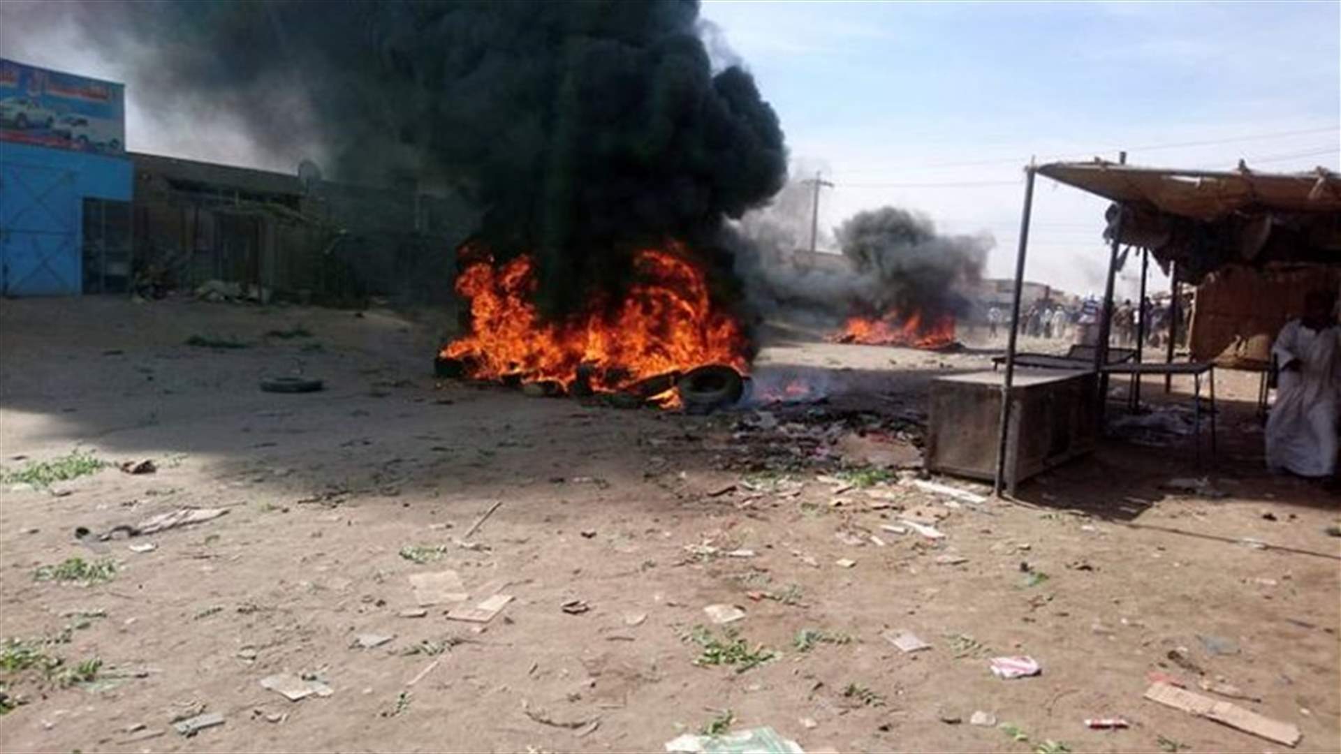 حكومة السودان: مندسون حولوا المظاهرات السلمية لنشاط تخريبي