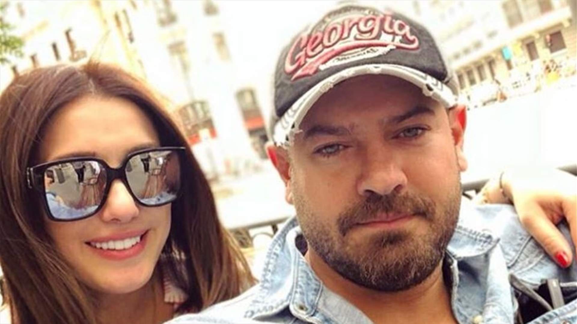 كندة علوش تعايد زوجها عمرو يوسف على طريقتها الخاصة (صورة)