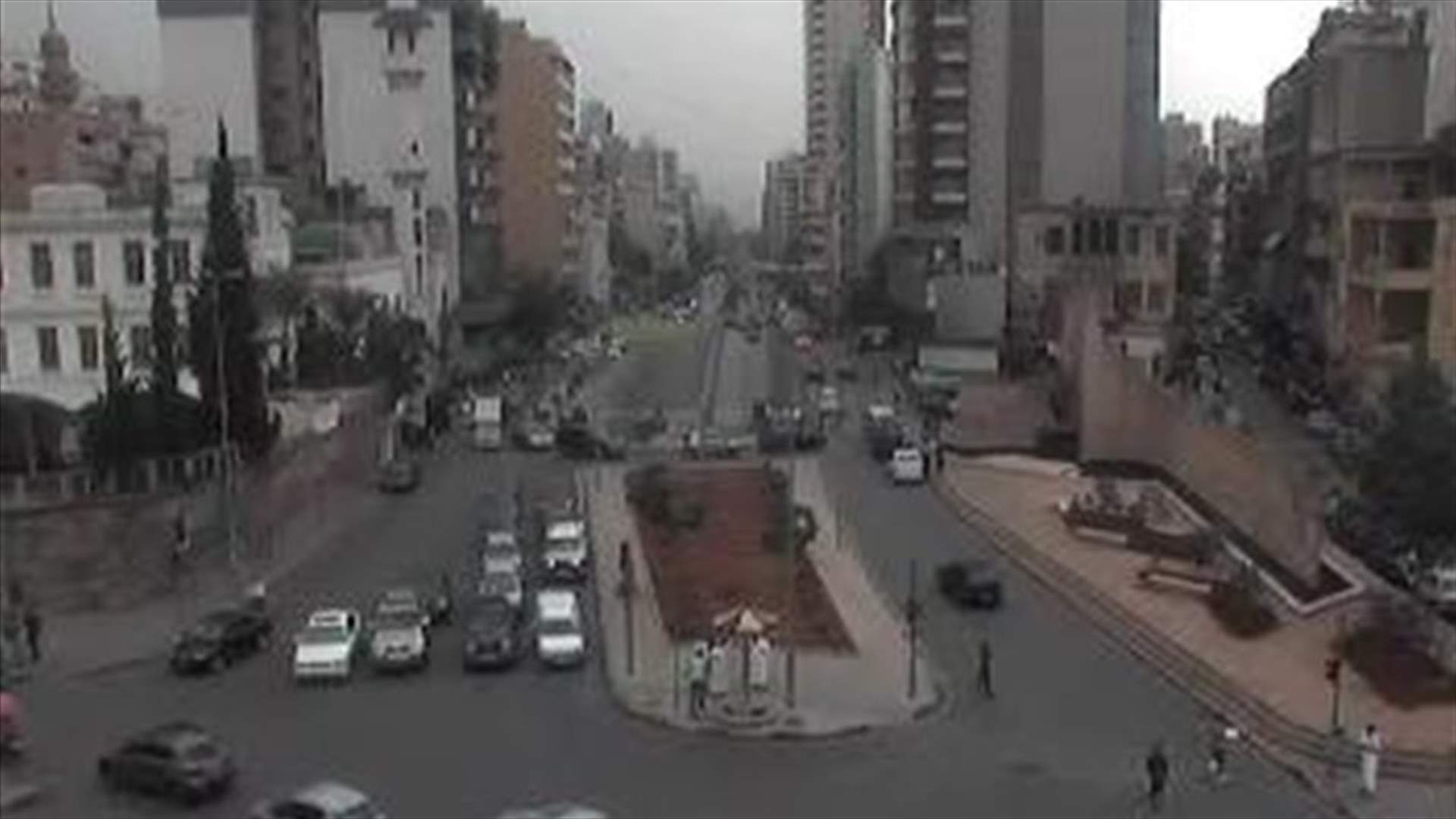 قطع طريق بشارة الخوري وتدافع بين الجيش والمحتجين
