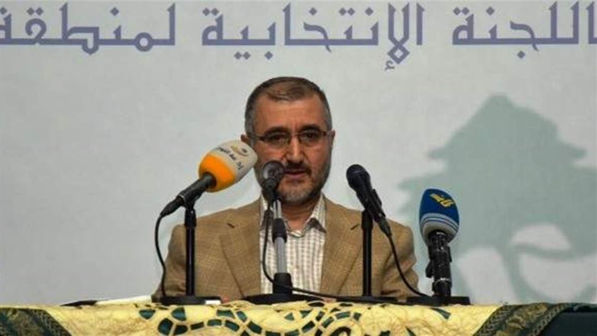 حسين الخليل للحريري: موضوع التفاوض بالحقائب ليس معنا (الاخبار)