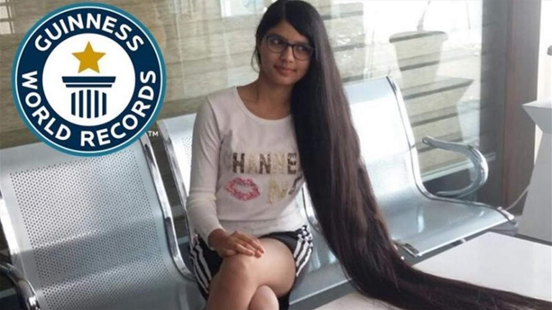 ابنة الـ16 عاماً دخلت موسوعة غينيس... طول شعرها 170 سنتيمتراً! (فيديو)