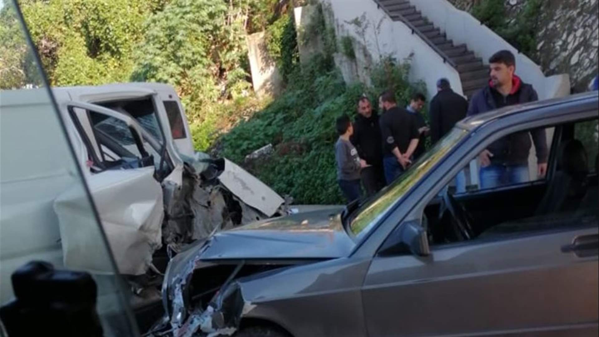 حادث سير على اوتوستراد طبرجا البوار