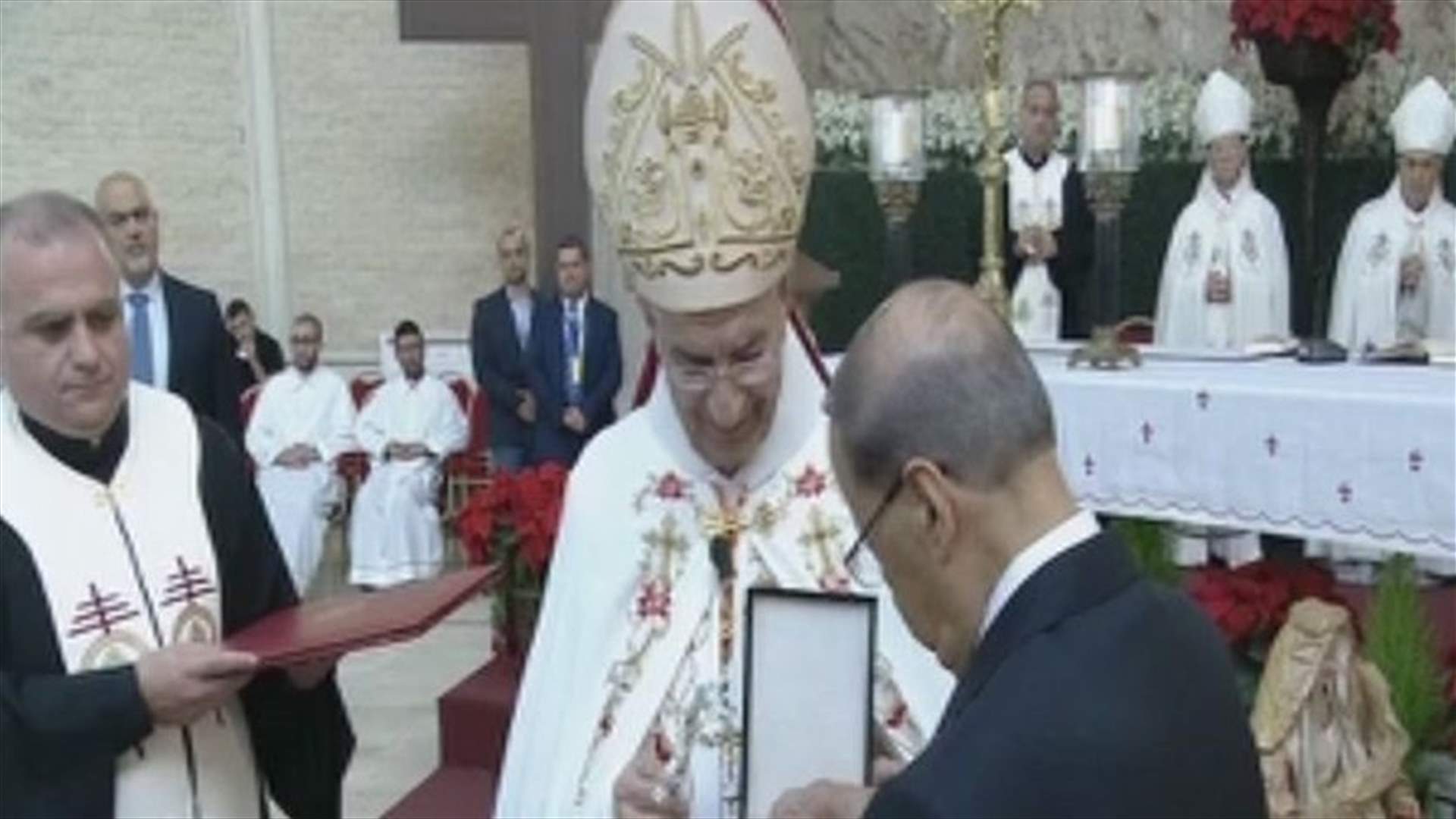 Patriarch Rai presents President Aoun with St. Maroun Medal