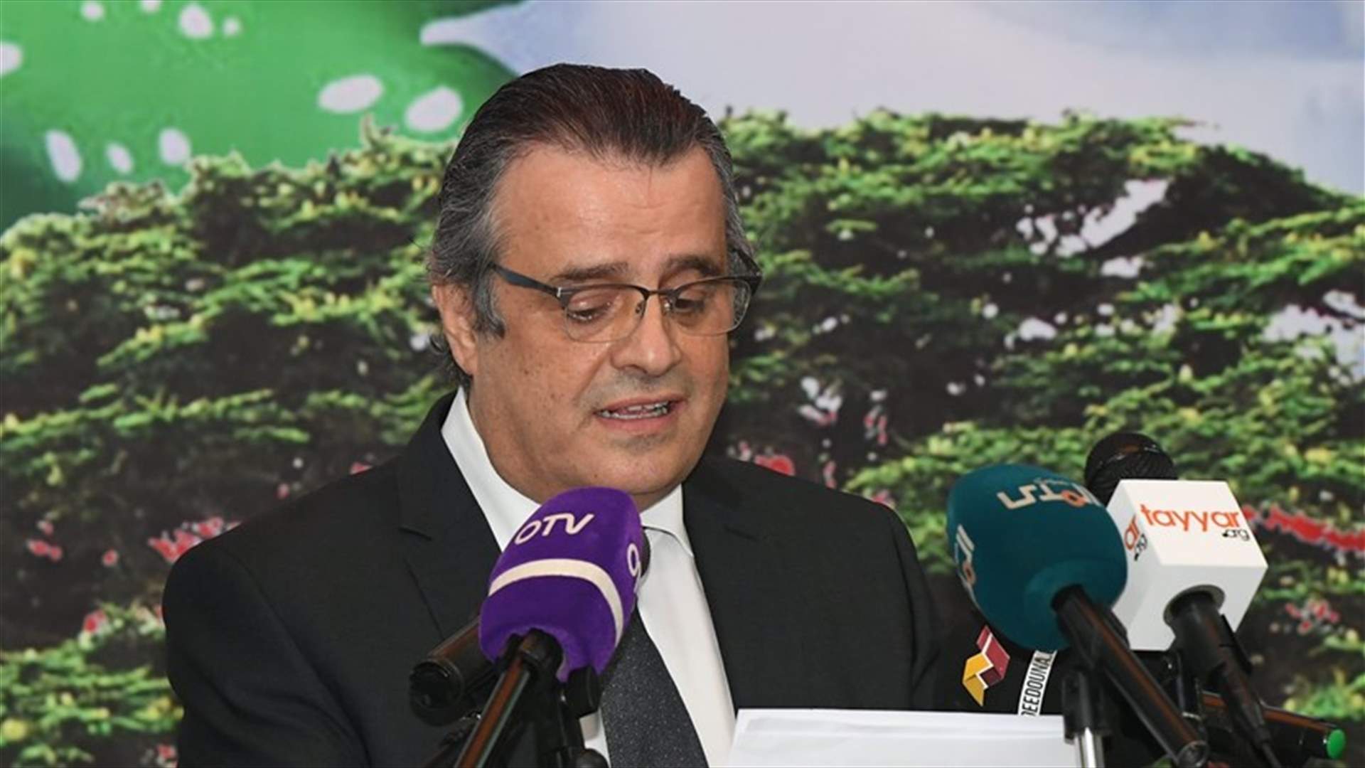 عازار لـ"الأنباء": الرئيس عون غاضب من السياسيين الذين يتراجعون عن التزاماتهم