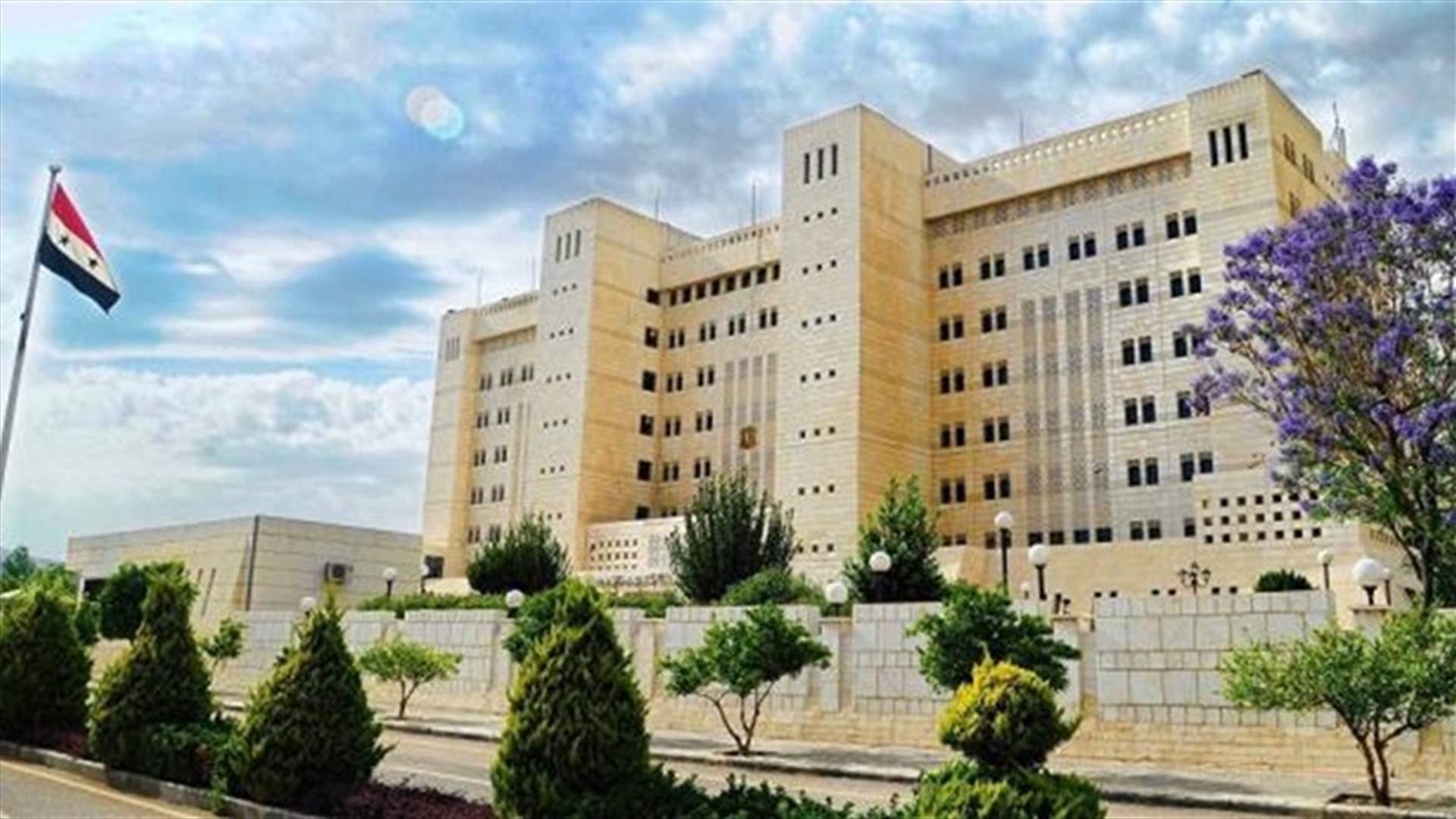 الإمارات تعيد فتح سفارتها في دمشق