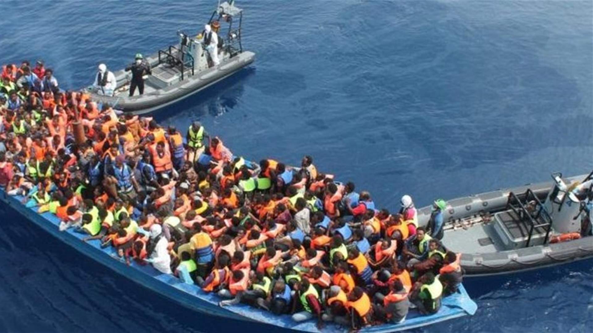 أكثر من 300 مهاجر يصلون إلى إسبانيا