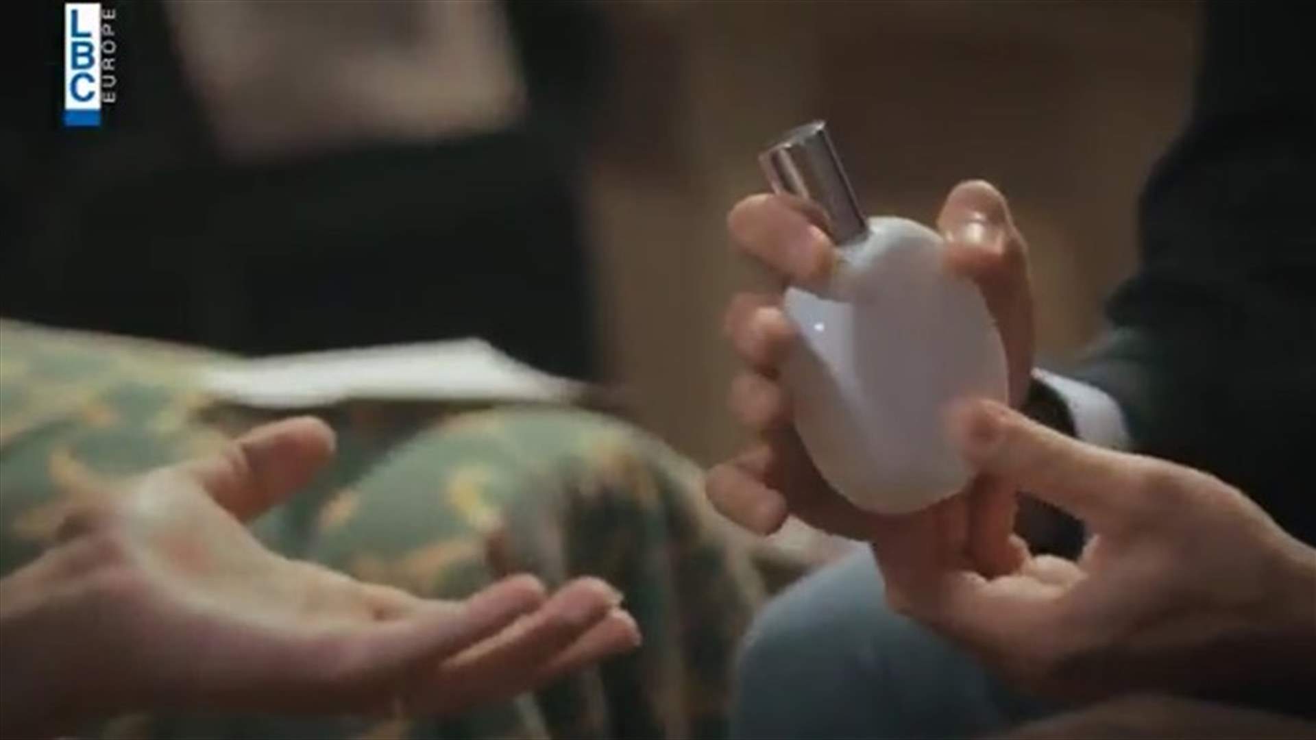 رائحة عطر أنعشت كل ذكريات رولا في قصة La Bambola!