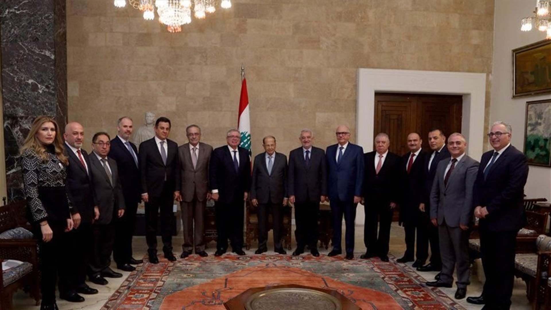 President Aoun stresses that improving economy will be the priority of new government