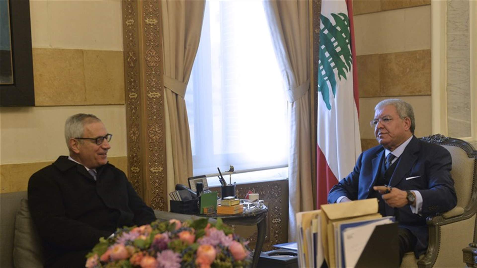 مطالب القضاة بين القاضي فهد والوزير المشنوق