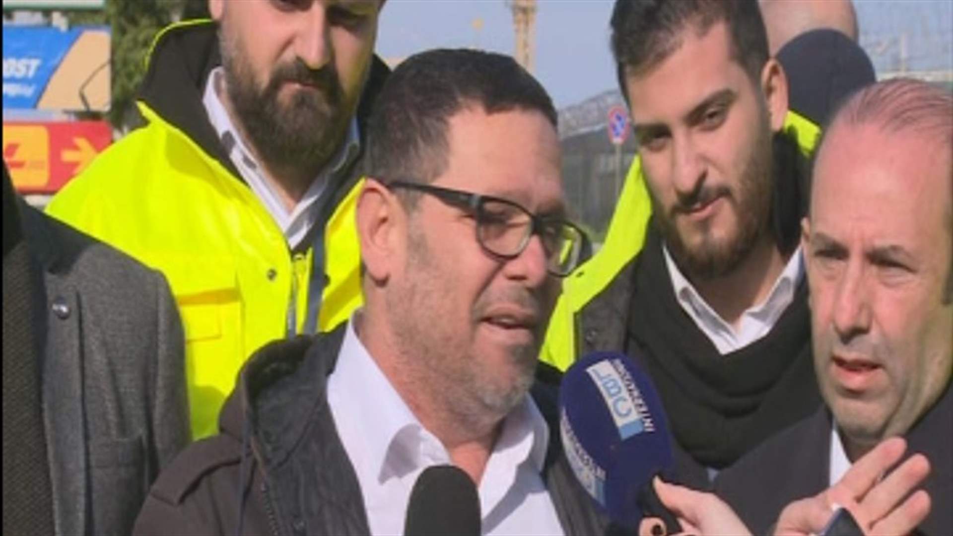 اتحاد النقل الجوي في المطار يلتزم الاضراب