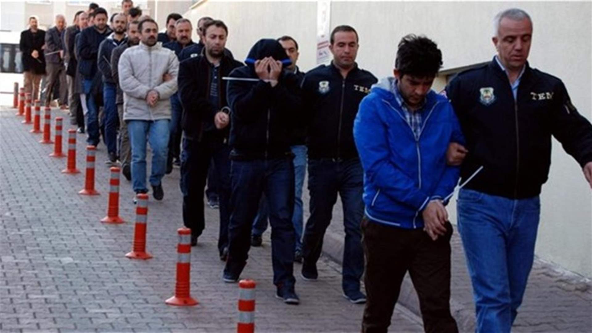 حملة أمنية في تركيا لاعتقال نحو 140 شخصا