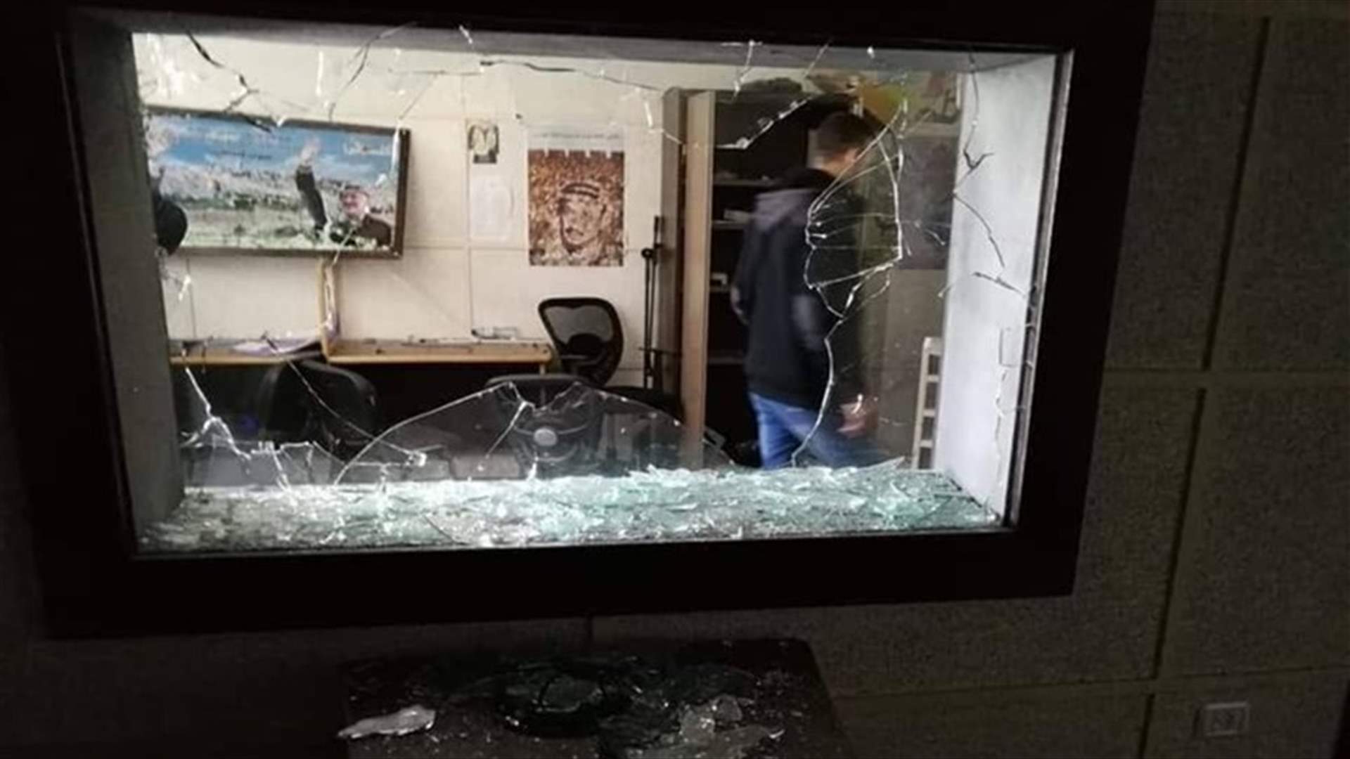 مجهولون يعتدون على مبنى هيئة اذاعة وتلفزيون فلسطين الرسمي في غزة