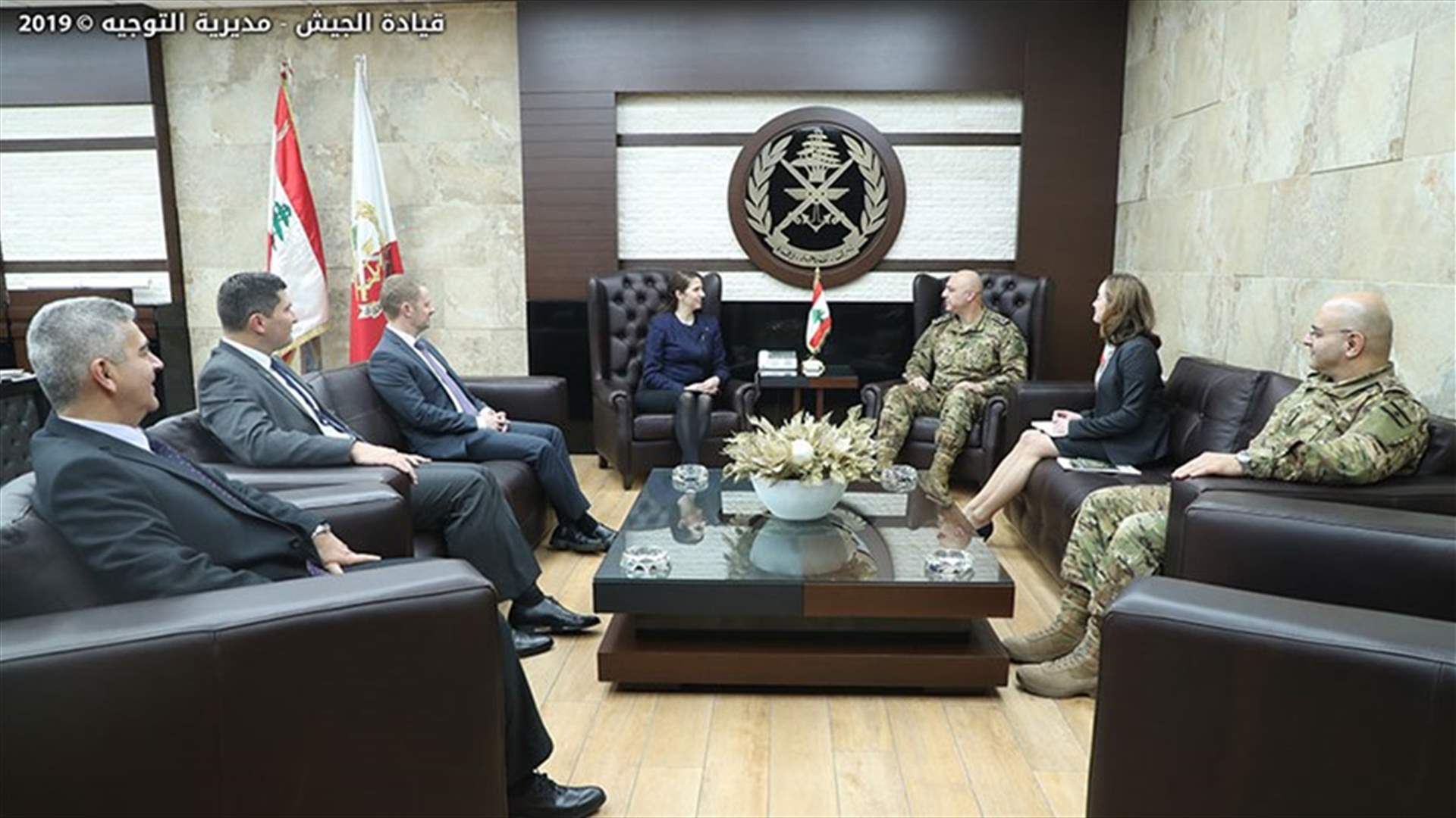 قائد الجيش عرض وسفيرة استراليا الاوضاع في لبنان والمنطقة