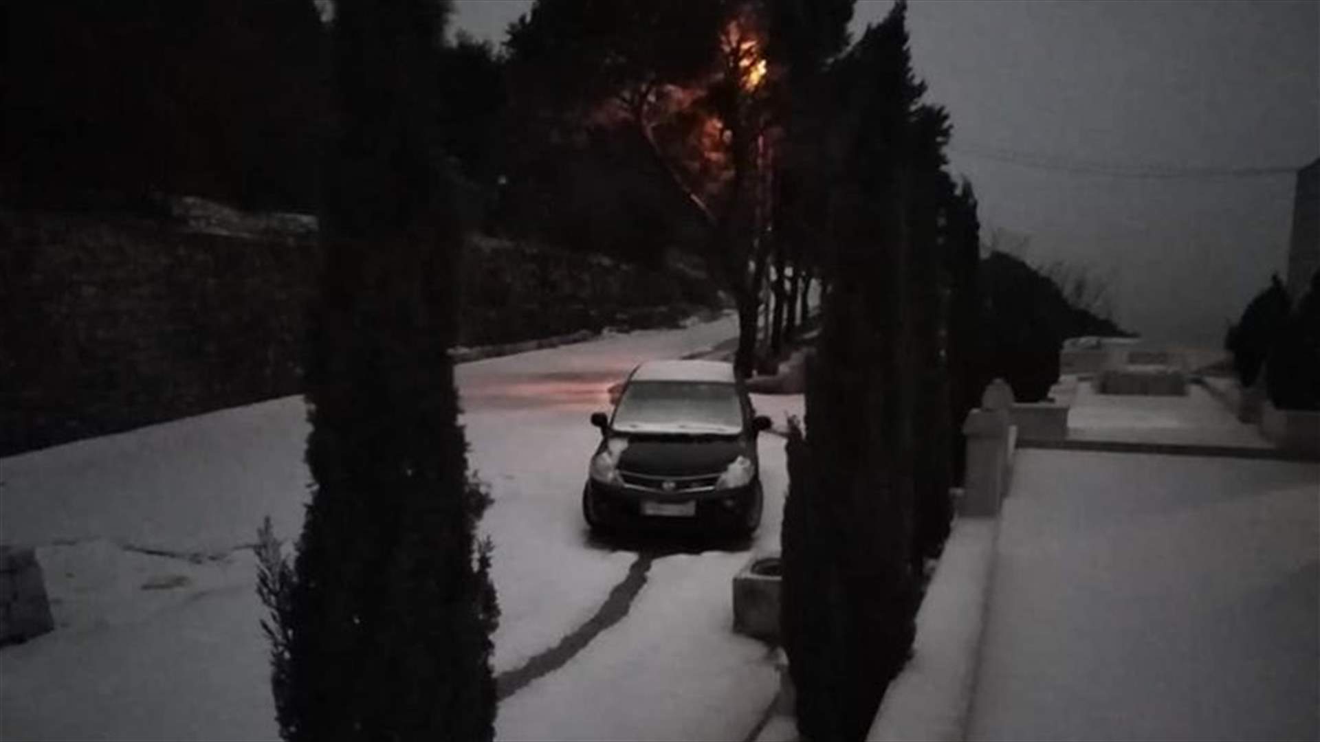 Snow hits areas 600 meters above sea level in Jbeil