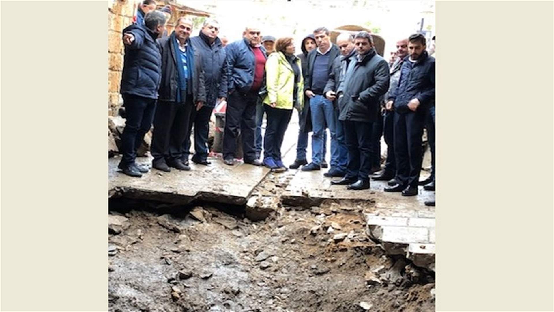 الحواط تفقد أضرار العاصفة في جبيل والبلدية بدأت بالإصلاحات سريعا