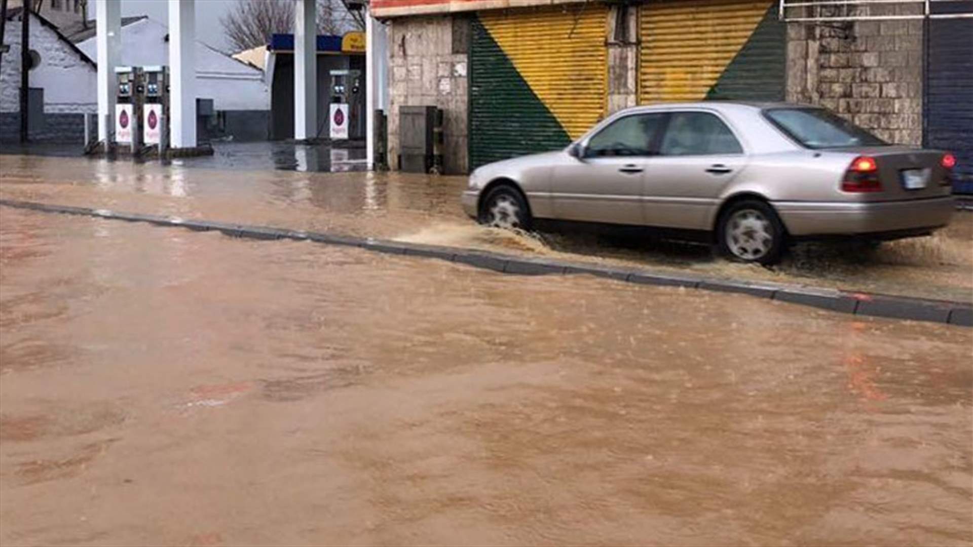 حادثا سير أدّيا الى مقتل شاب وسقوط 3 جرحى في محيط نهر الزهراني وفي النبطية